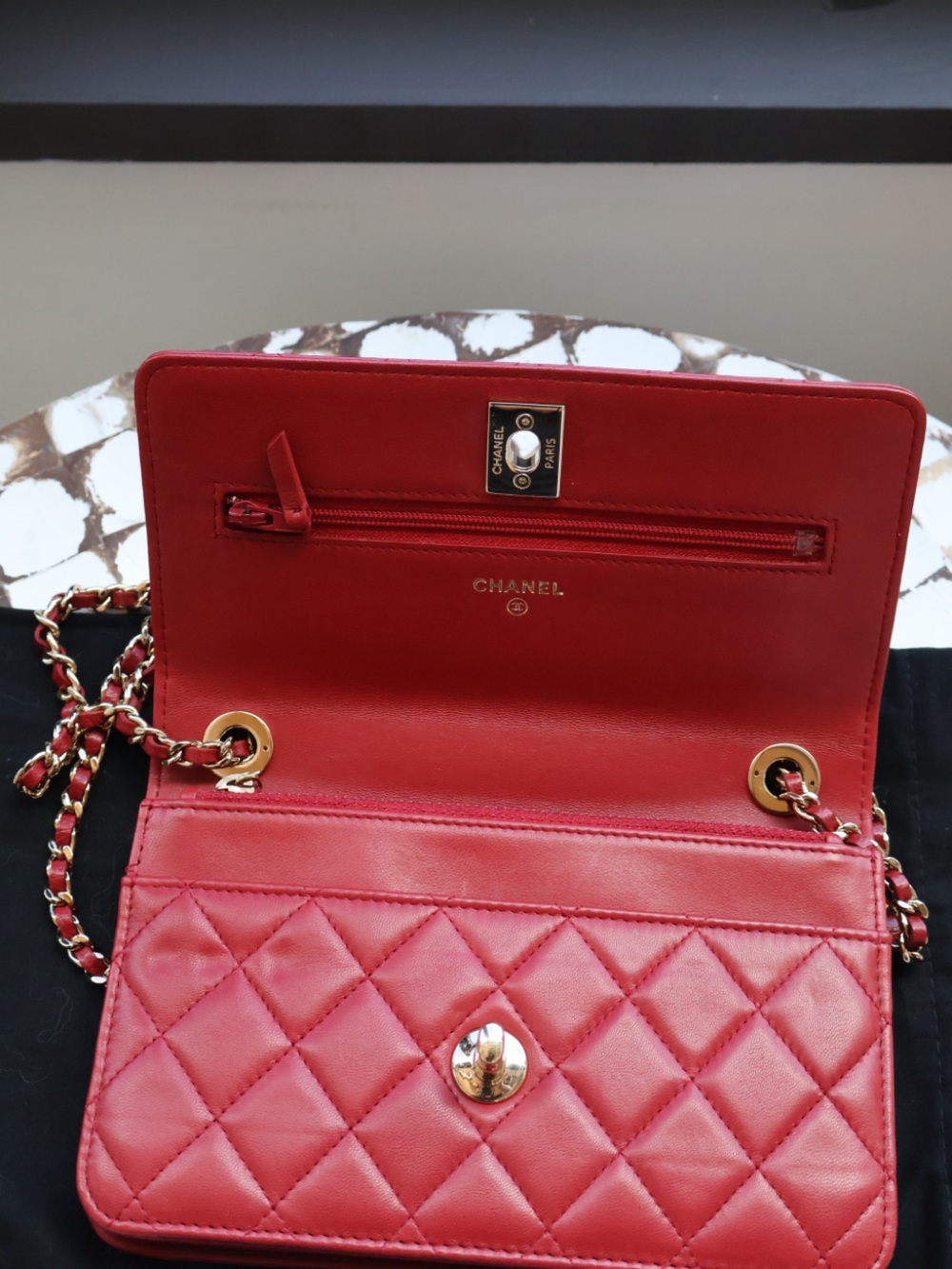 CHANEL Trendy Wallet on a Chain, Red Quilted Lambskin with Gold, 26 Series - Picture 6 of 13